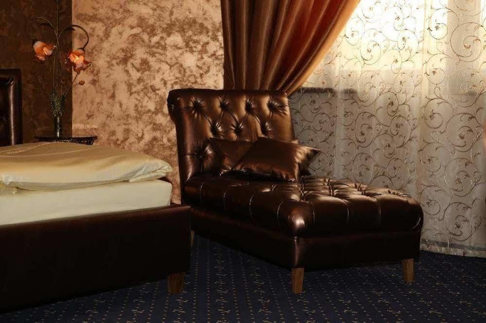 Hotel Kotva Bratislava Exteriör bild